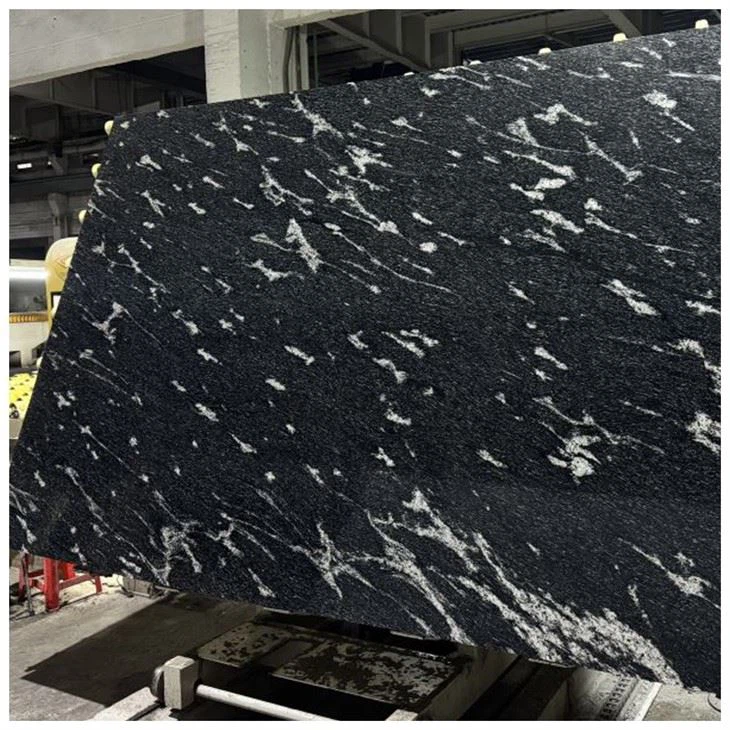 Fish Black Granite Slabs For Tiles and Countertops2